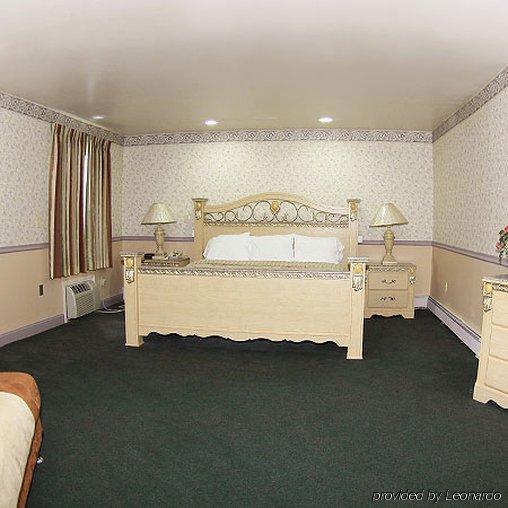 The Parsippany Inn And Suites Morris Plains Номер фото