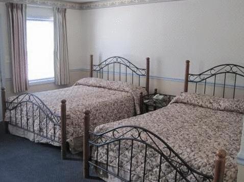 The Parsippany Inn And Suites Morris Plains Номер фото